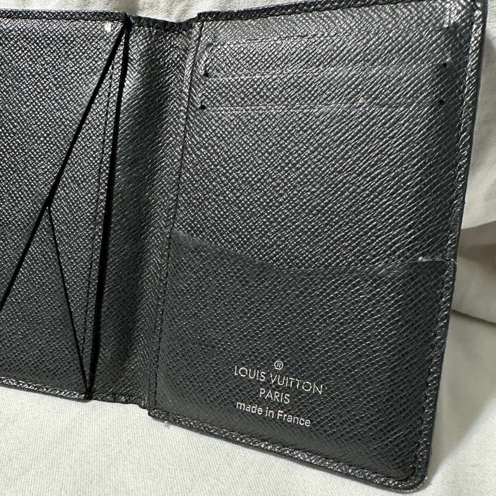 Louis Vuitton Men Wallet / card holder - Picture 5 of 5